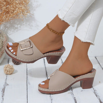 Elegante Sandalen mit Schnalle und hohem Absatz von Andrea Serena