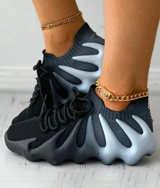 Andrea's™ | Futuristische Sportschuhe mit welliger Sohle und gestricktem Obermaterial